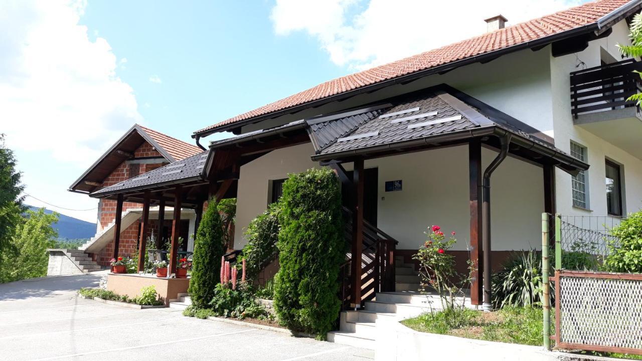 House Zlatko Guest House Seliste Dreznicko Ngoại thất bức ảnh